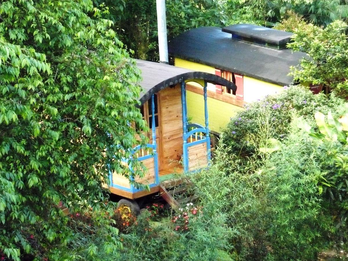Hosteria La Roulotte - Mindo Exteriör bild